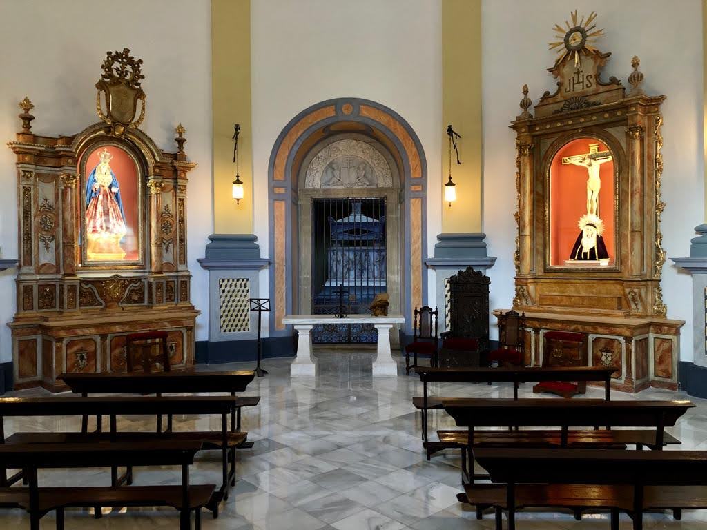 Foto de la entrada del Cementerio de San Miguel
